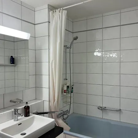 4Room Modern Apartment Next To Park Hyatt Zuerich Zúrich